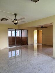 Blk 209 Jurong East Street 21 (Jurong East), HDB 5 Rooms #573077081